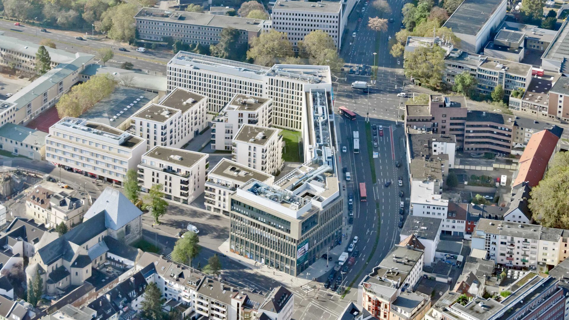 Luftaufnahme des Waidmarkt mit der angrenzenden Hauptstraße