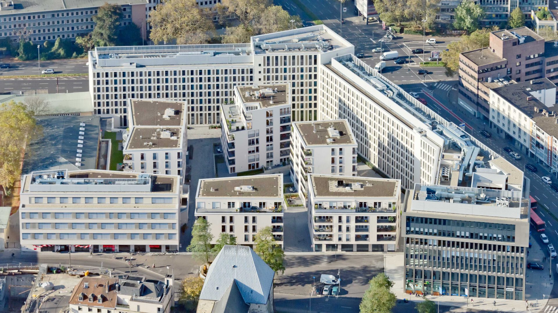Weite Luftaufnahme des gesamten Quartiers am Waidmarkt